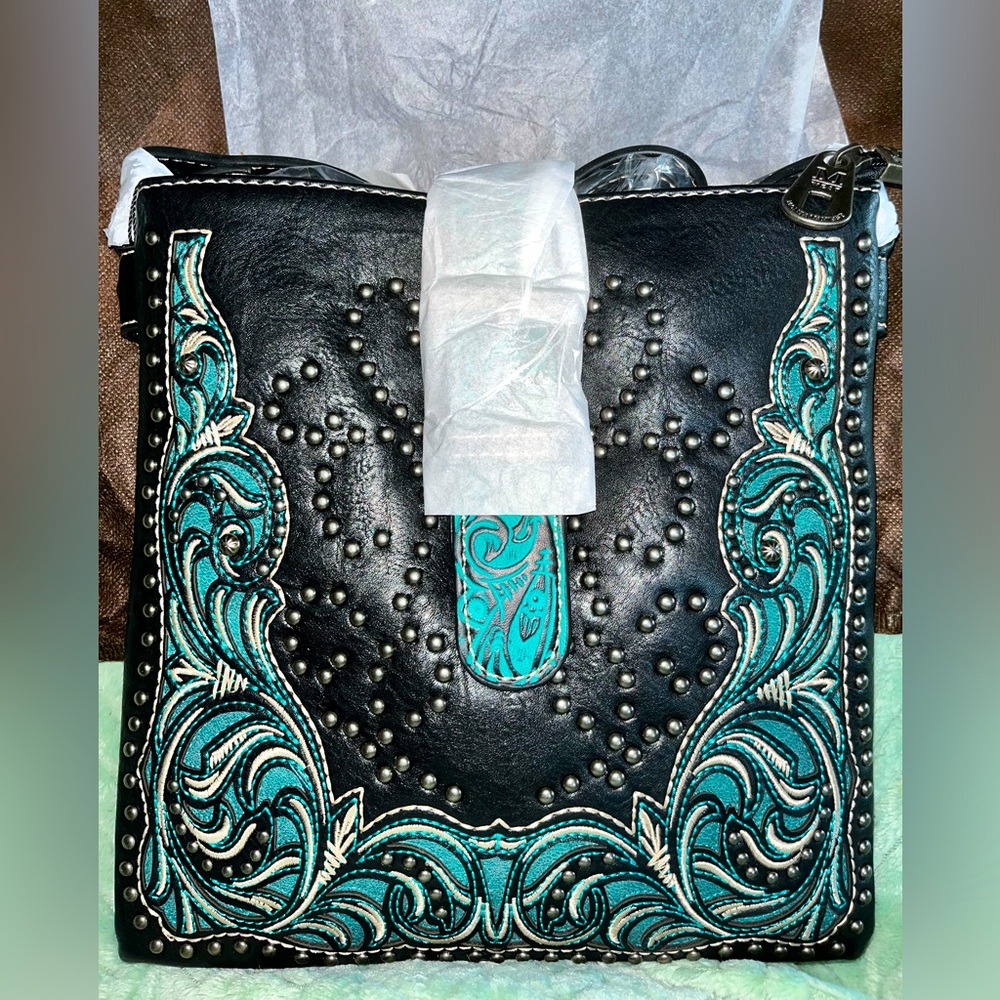MONTANA WEST CUT-OUT FLORAL STONE CONCHO CONCEALED/CARRY TOTE